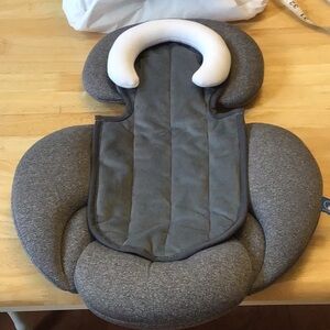 New 2-in-1 Head & Body Supports for Baby Newborn Infants like new etc